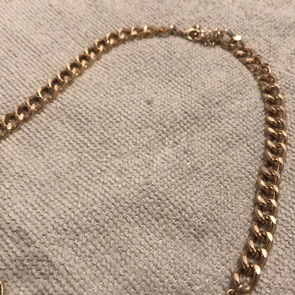 Accessory Necklace (Black/Gold) - Picture 3 of 5